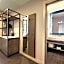 Embassy Suites By Hilton Minneapolis Downtown Hotel