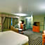 Colonial Motel