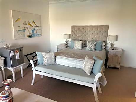 Deluxe Double Room with Balcony and Sea View