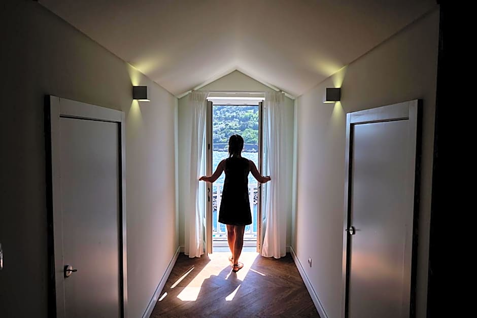 Mid-Atlantic Boutique Hostel