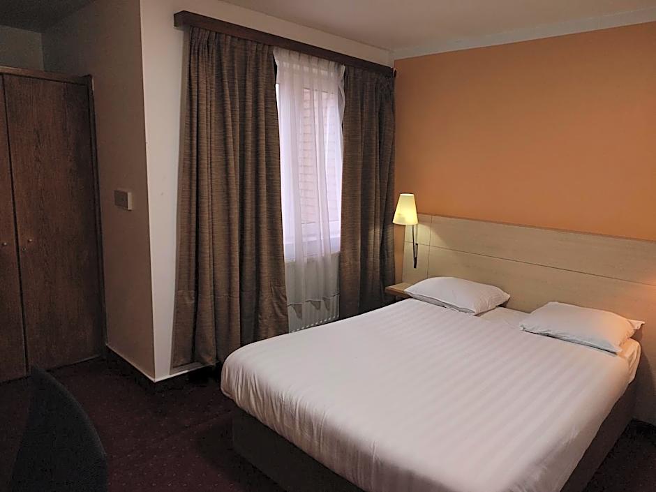 Hotel Evergreen