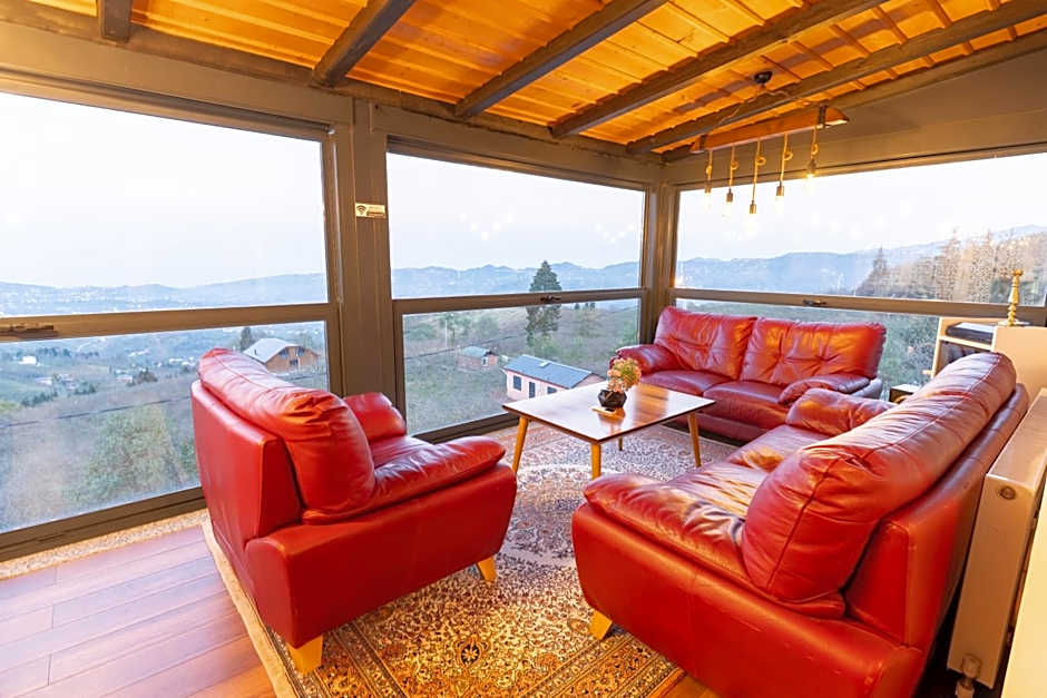 POISON GARDEN SUİTE