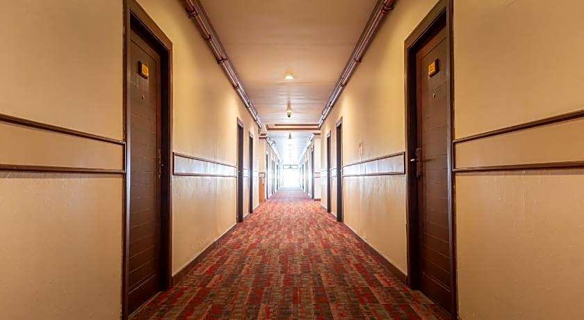 Mayflower Grand Hotel Korat