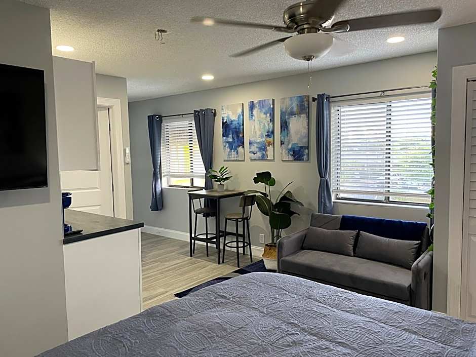 Sunny Palms Inn
