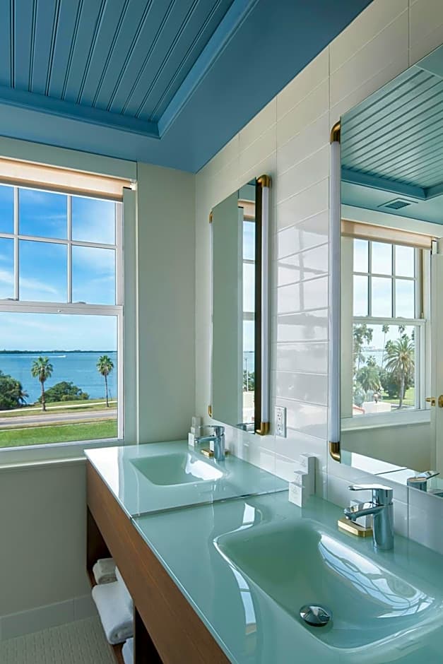 Fenway Hotel, Autograph Collection by Marriott