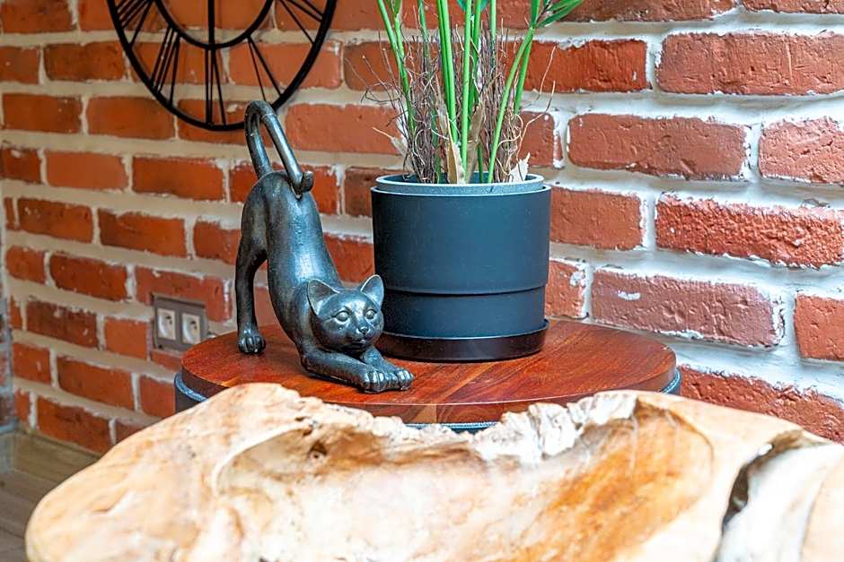 Art & Garden Residence