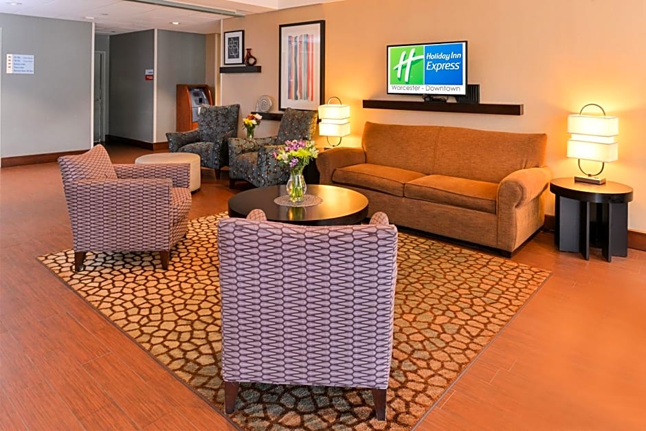 Holiday Inn Express Worcester, an IHG Hotel