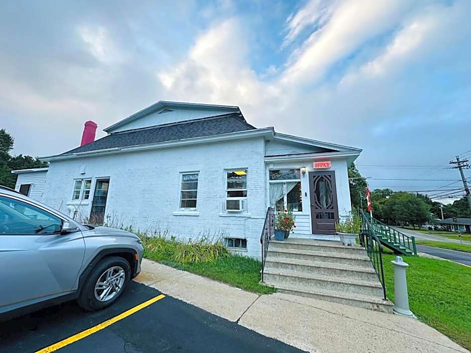 Stiles Motel Hill View