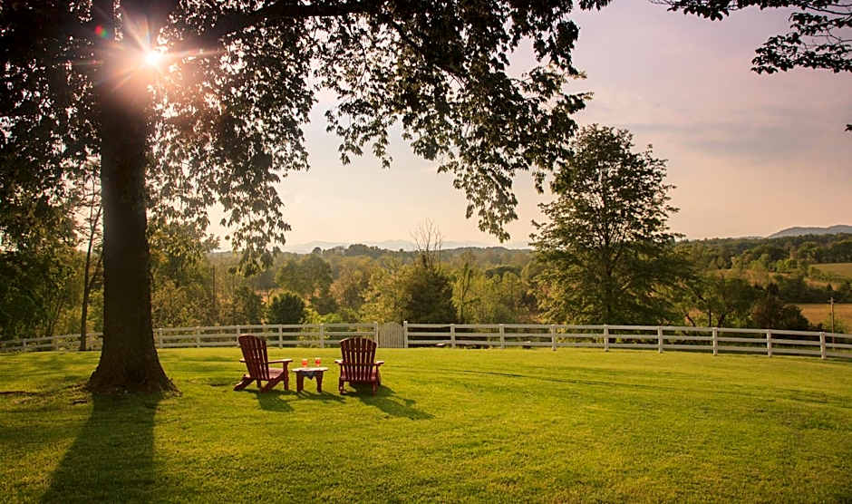 The Inn & Tavern at Meander