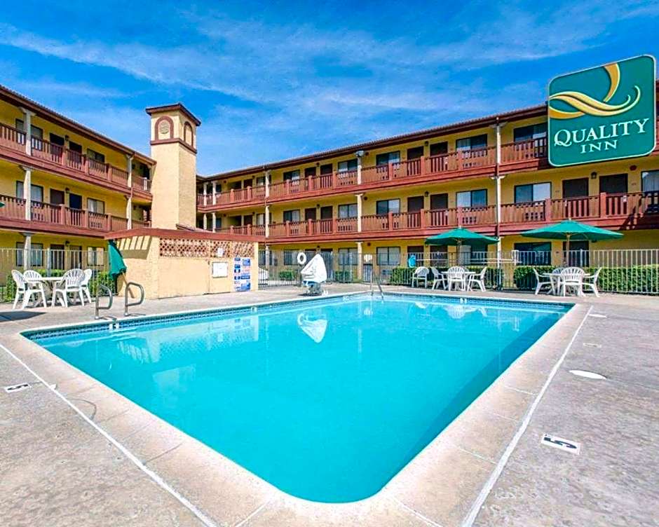 Quality Inn