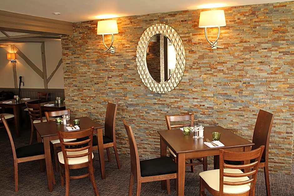 The Legacy Rose & Crown Hotel