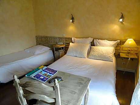 Triple Room with Mountain View