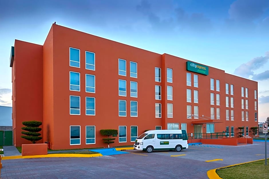 City Express Junior by Marriott Toluca Aeropuerto