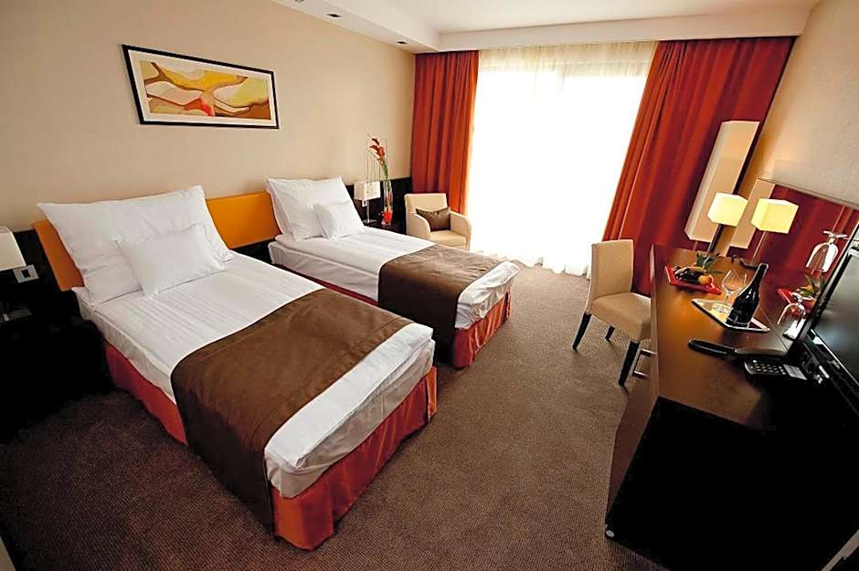 Abacus Business & Wellness Hotel