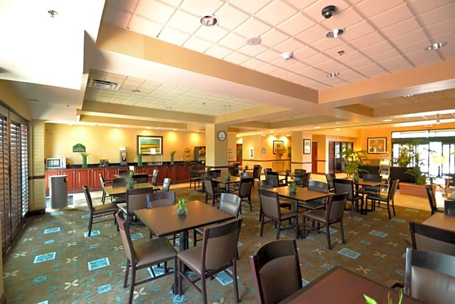 Holiday Inn Express & Suites Mobile West - I-10