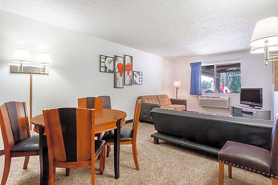 Days Inn by Wyndham Sandpoint