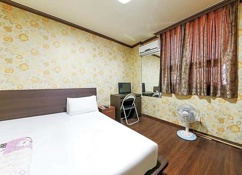 Sangmu Motel Gwangju