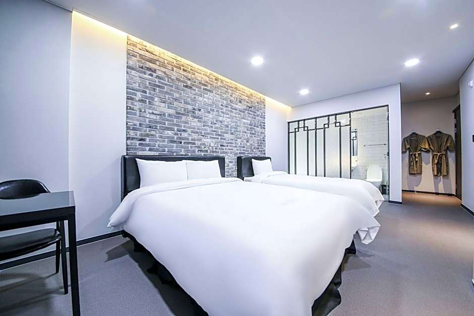 Hotel Cube