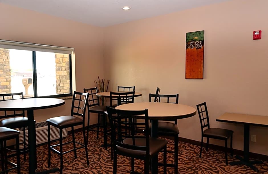 Cobblestone Inn & Suites - Clarion