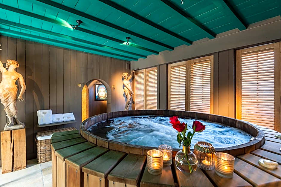 Exclusive Suites The Secret Garden