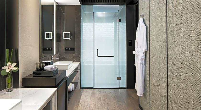 Hilton Ningbo Dongqian Lake Resort