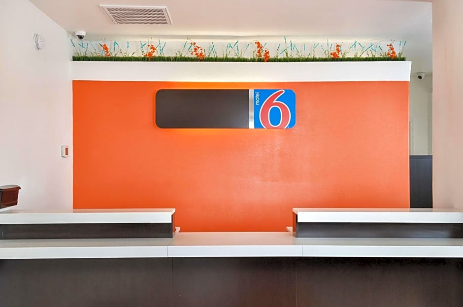 Motel 6 Merced, CA
