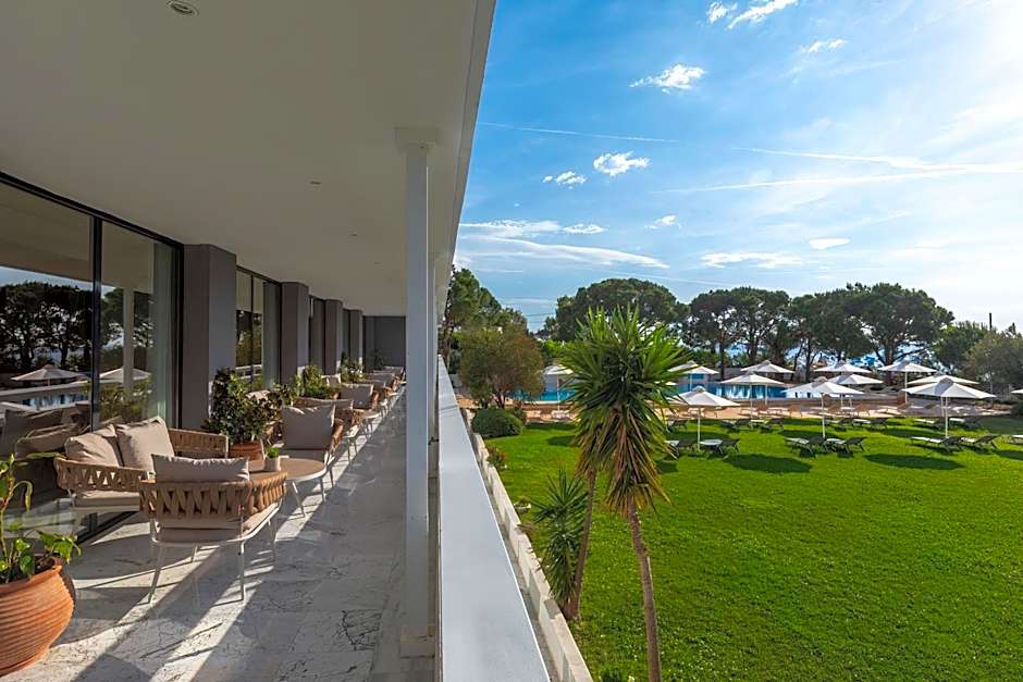 Airotel Achaia Beach