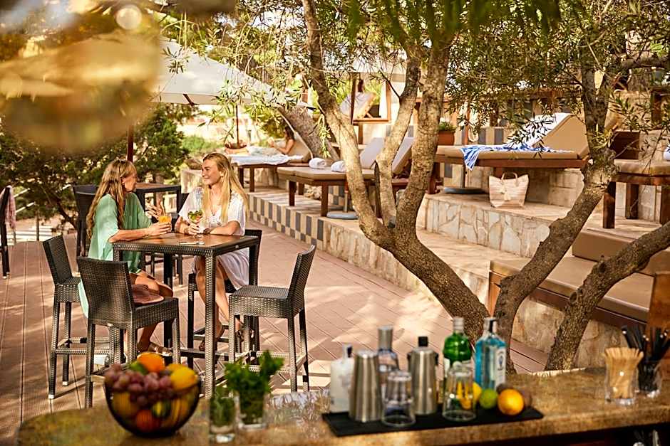 ROBINSON Cala Serena