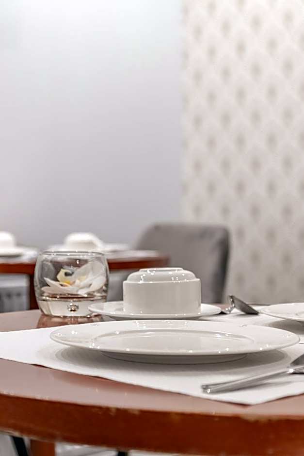 Hotel Riviera Renovated