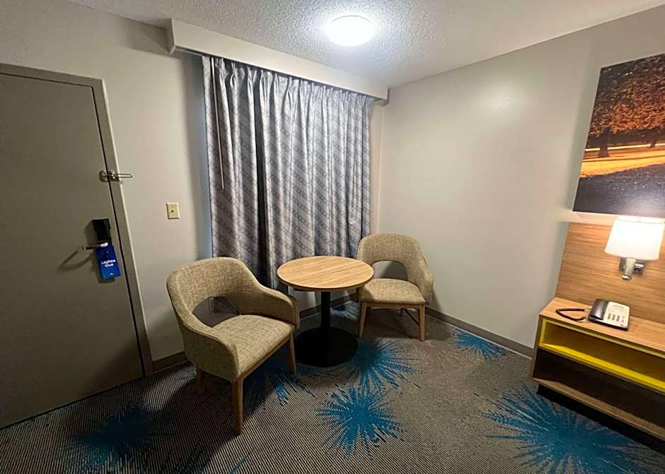 Days Inn by Wyndham Valdosta I-75