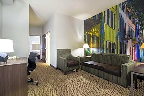 Queen Suite with Two Queen Beds and Sofabed - Accessible/Non Smoking