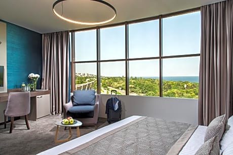 Deluxe Twin Room with Sea View