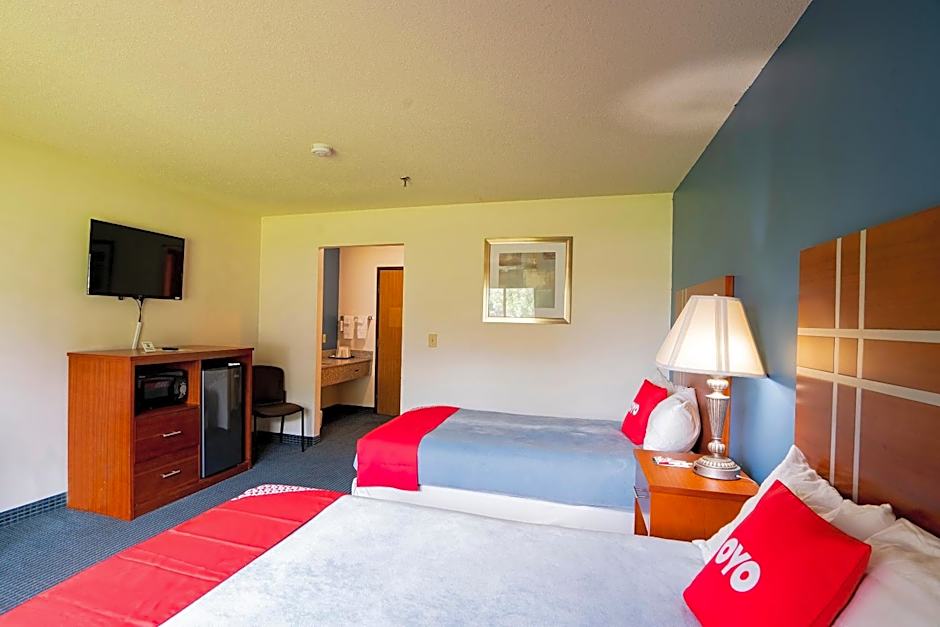 OYO Hotel Redwood Falls near Jackpot Casino