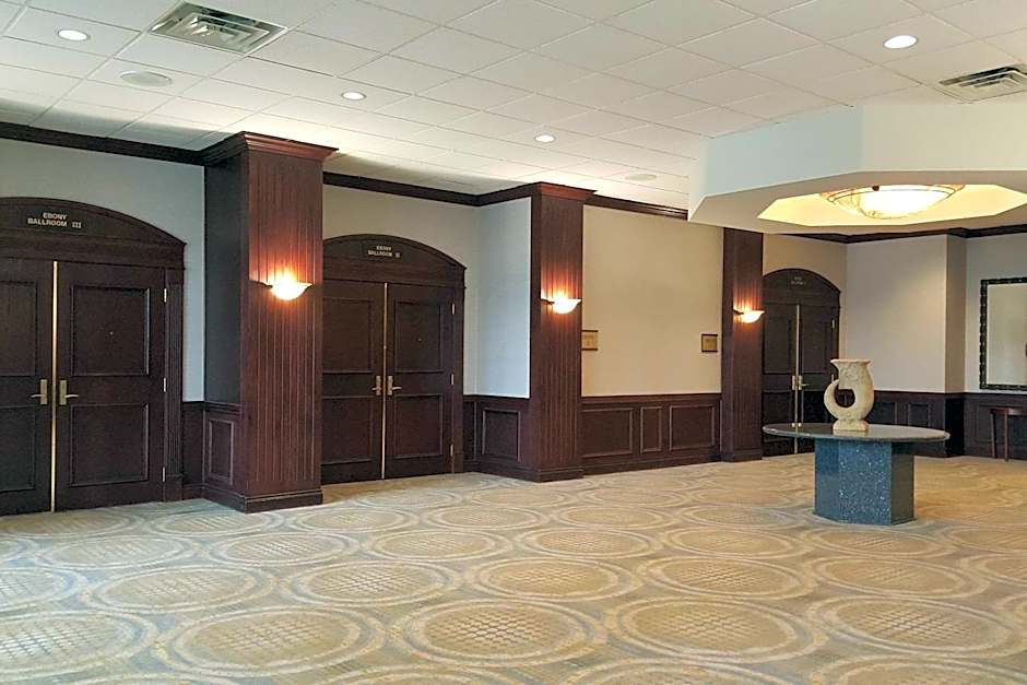 Radisson Hotel & Conference Centre West Edmonton