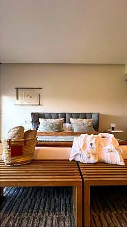Suite with Spa Bath