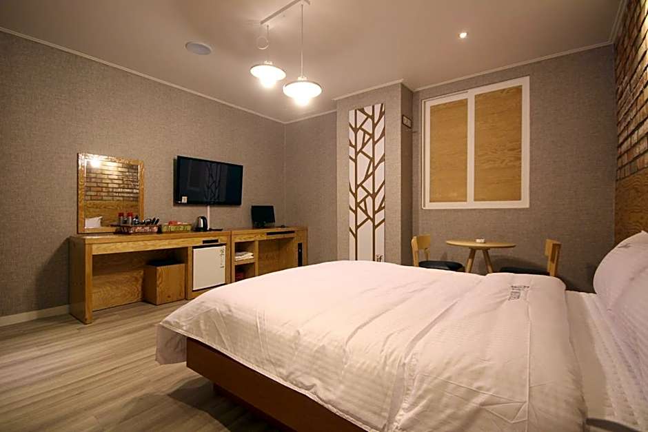 Gimhae Jangyu Check hotel