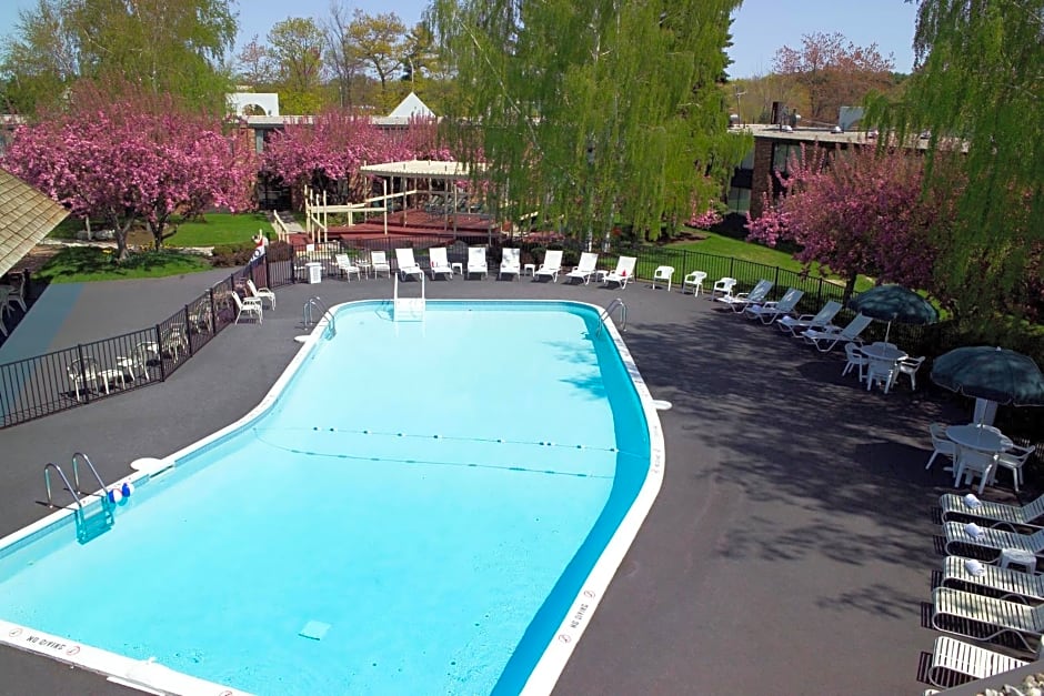 Fireside Inn & Suites Portland