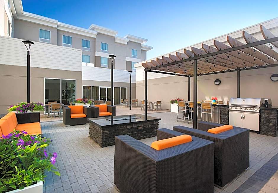 Homewood Winnipeg Airport-Polo Park