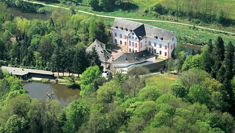 Prisma Hotel Burg Bollendorf