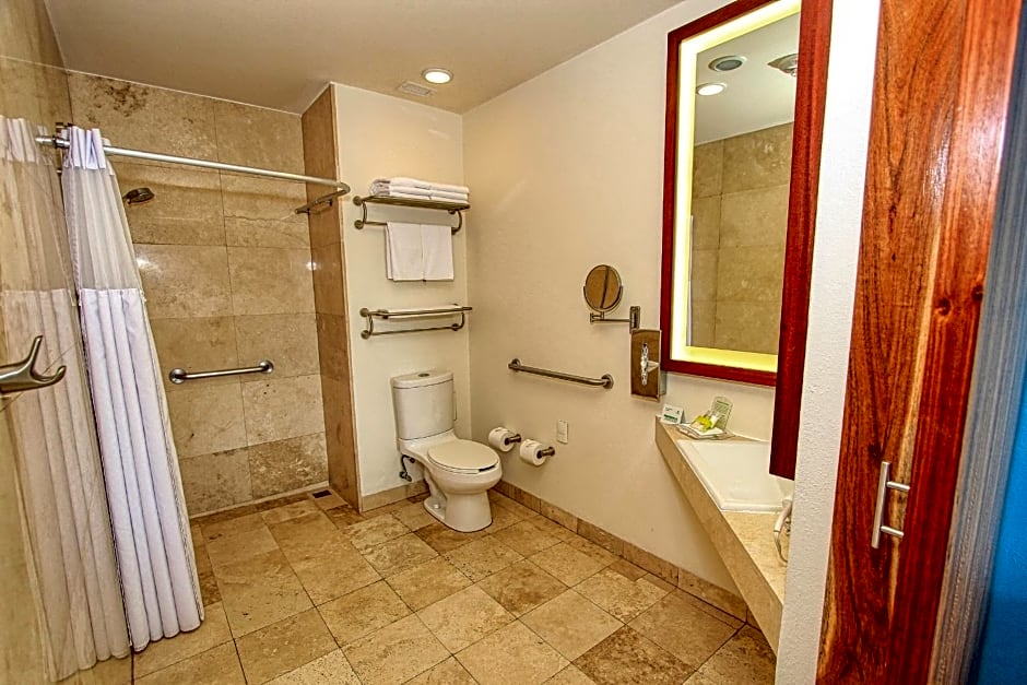 Holiday Inn Huatulco By IHG