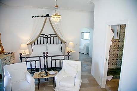 Deluxe Suite with Sea View