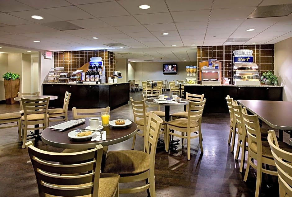 Holiday Inn Express Chicago-Palatine