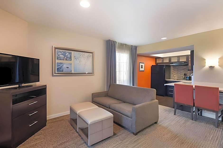 Sonesta ES Suites Dulles Airport