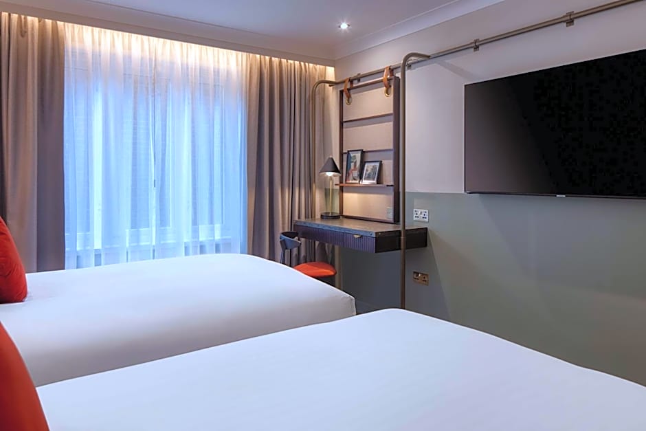 The Samuel Ryder Hotel St Albans, Tapestry Collection Hilton