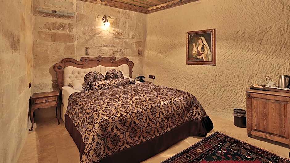 Phocas Cave Suites