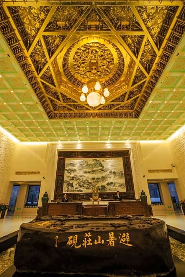 Imperial Palace Hotel