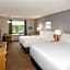 Coast Hinton Hotel