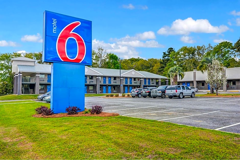 Motel 6-Moultrie, GA