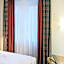 Garner Hamburg Wandsbek Marktplatz By IHG