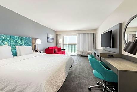 1 K Studio Oceanfrnt Balcony-microwv-fridge Ns